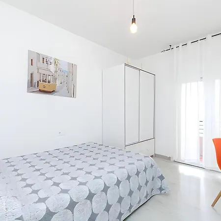 아파트 Piso Ria De 폰테베드라